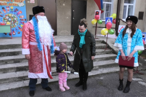 В рамках акции «Полицейский Дед Мороз» в Карачаево-Черкесской Республике прошел конкурс «Ёлочка ГИБДД»